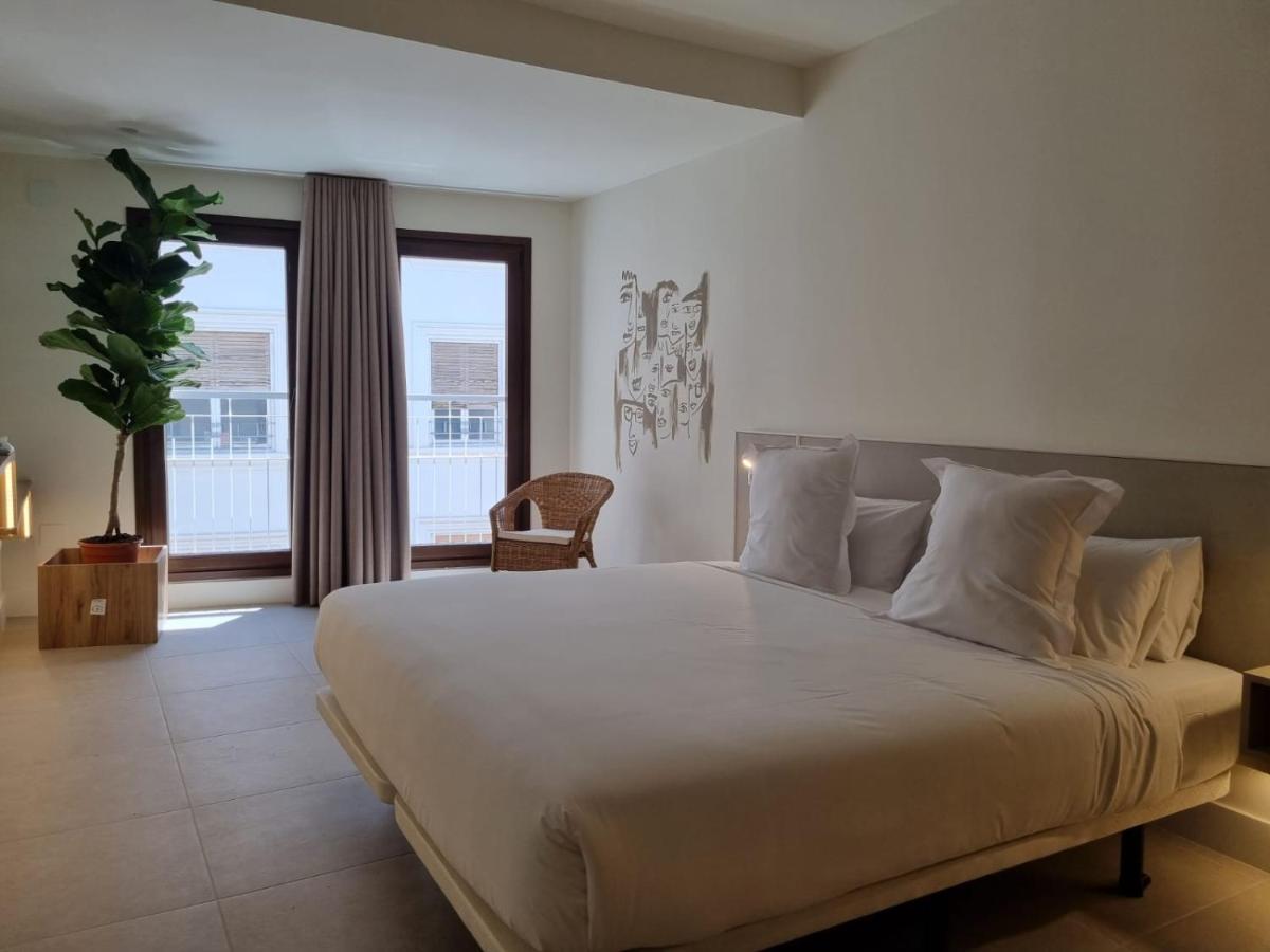 Reina Victoria Velazquez Aparthotel Alicante Exterior foto