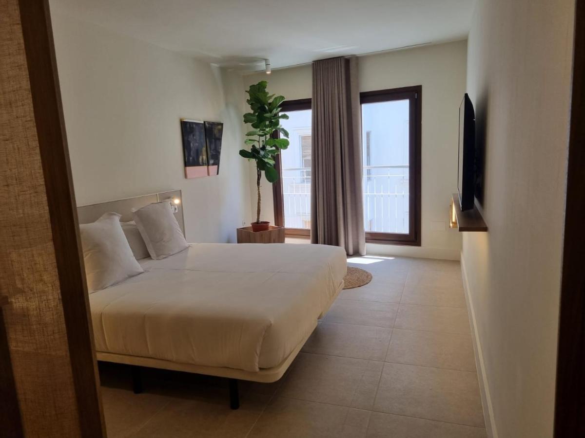 Reina Victoria Velazquez Aparthotel Alicante Exterior foto